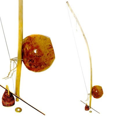 Kleiner natürlicher Berimbau